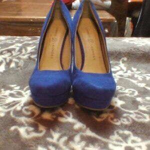 Chinese Laundry blue suede heels size 8M